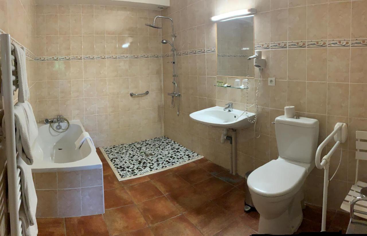 Le Petit Roche Otel Serrières-en-Chautagne Dış mekan fotoğraf