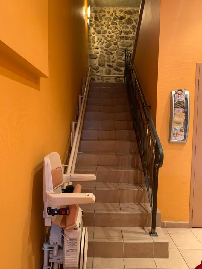 Le Petit Roche Otel Serrières-en-Chautagne Dış mekan fotoğraf